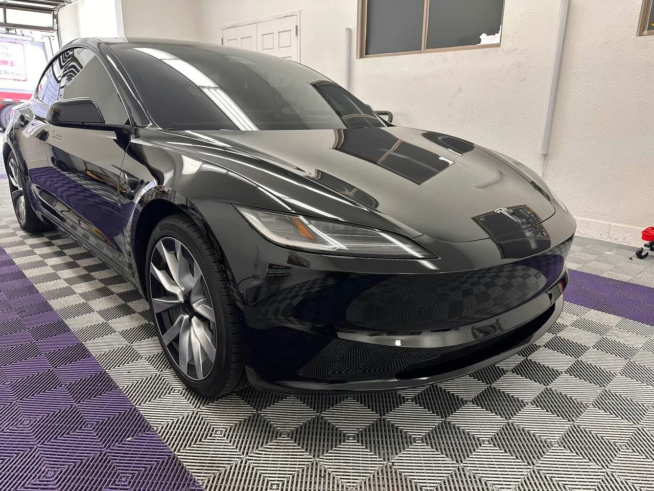 Stervo Garage launch-day archive photo 02